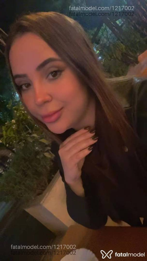 Acompanhante mulher ruiva (o) de olhos castanhos - Mariana Bellucci