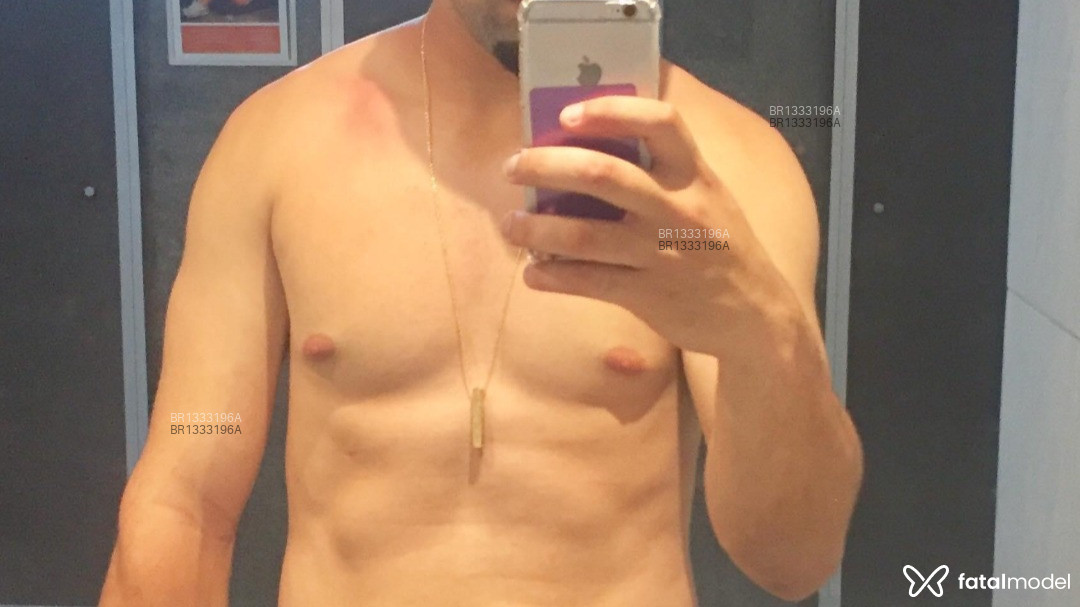 Acompanhante homem morena (o) de olhos castanhos em Virtual Acompanhante homem morena (o) de olhos castanhos em Virtual - Vitinho