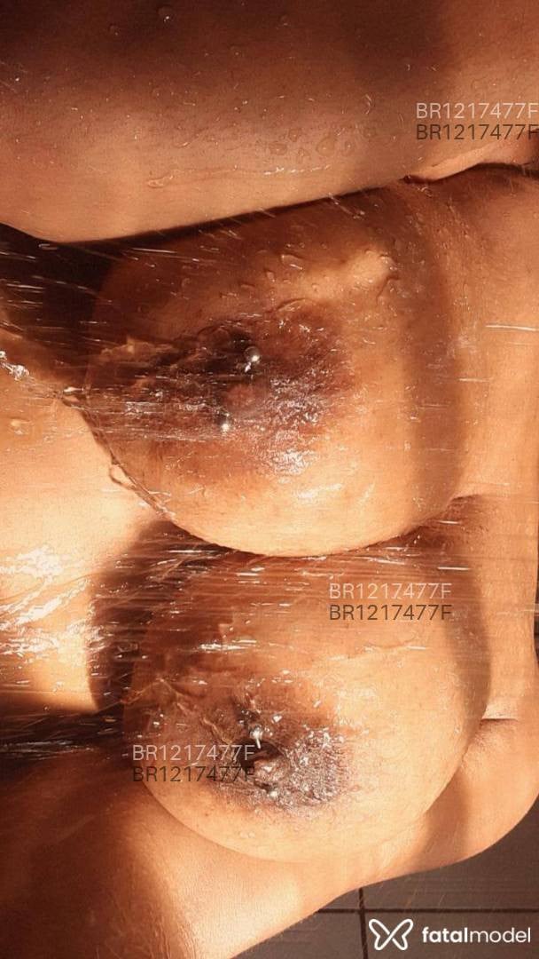 Acompanhante mulher loira (o) de olhos castanhos - Taty Vrec Acompanhante mulher loira (o) de olhos castanhos - Taty Vrec
