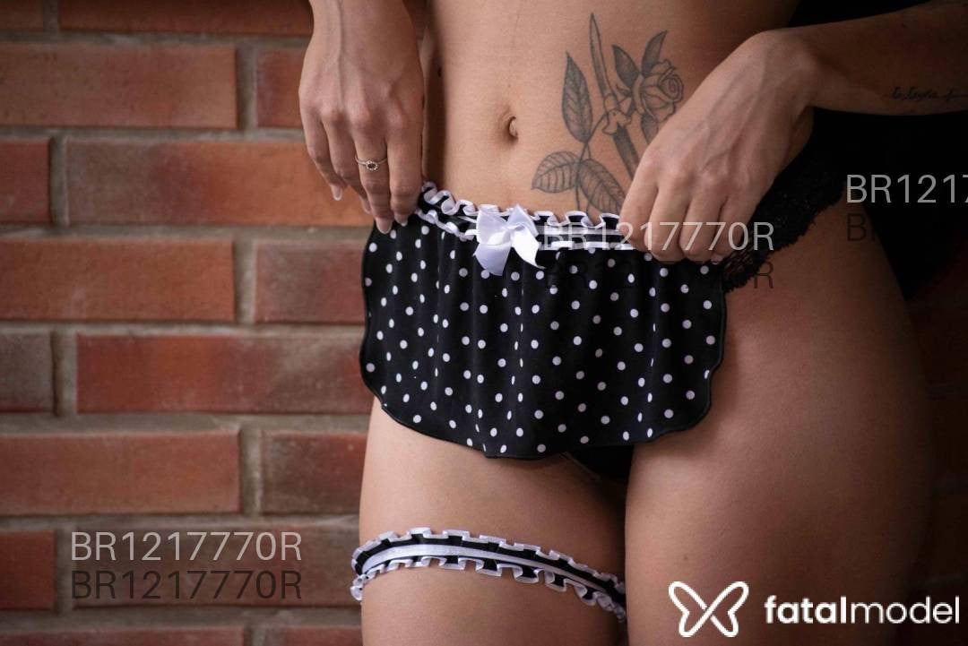 Acompanhante mulher morena (o) de olhos castanhos - Laura Acompanhante mulher morena (o) de olhos castanhos - Laura