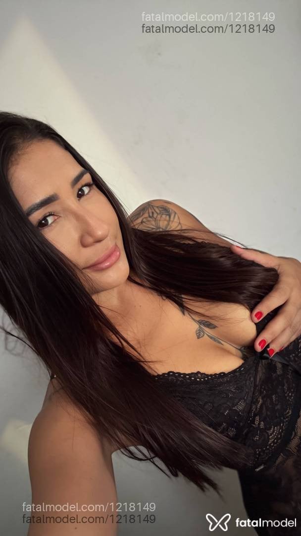 Acompanhante mulher morena (o) de olhos castanhos - Naty Brasil
