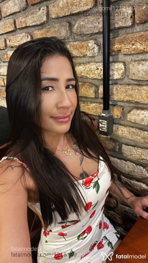Acompanhante mulher morena (o) de olhos castanhos - Naty Brasil