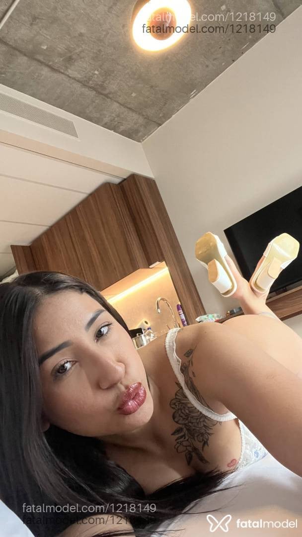 Acompanhante mulher morena (o) de olhos castanhos - Naty Brasil