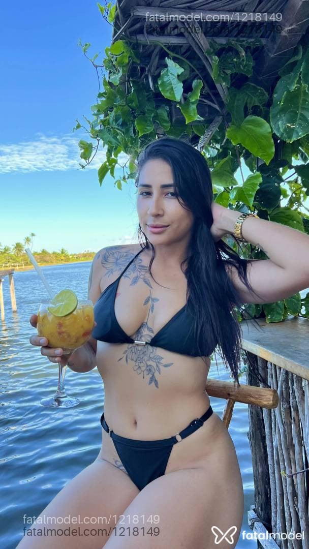 Acompanhante mulher morena (o) de olhos castanhos - Naty Brasil