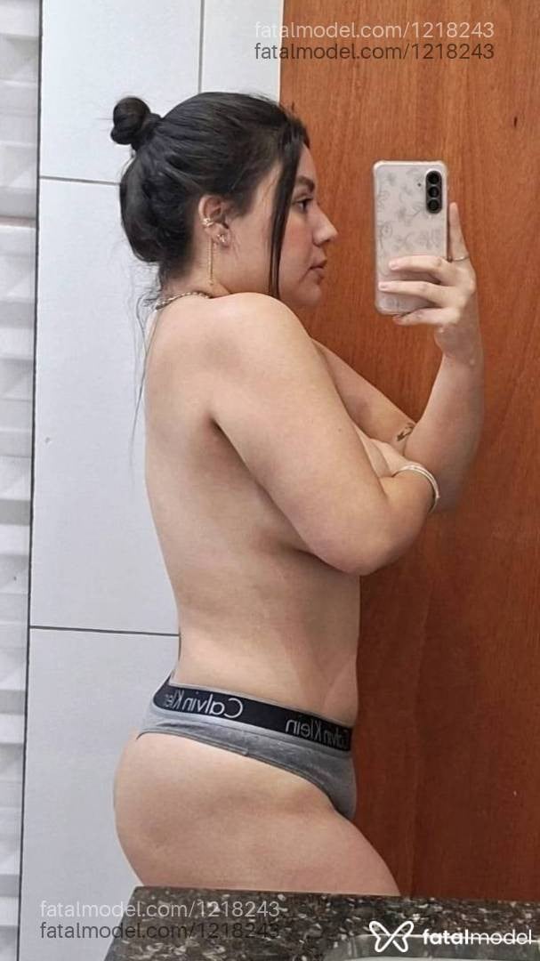 Acompanhante mulher morena (o) de olhos castanhos em Campo Mourão - BIAA CORTES