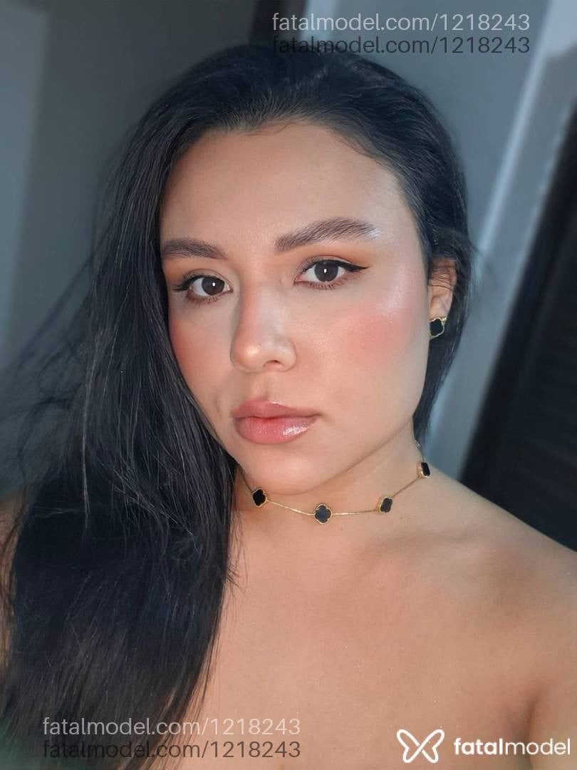Acompanhante mulher morena (o) de olhos castanhos - BIAA CORTES
