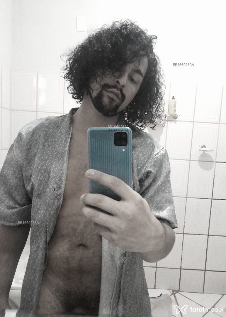 Acompanhante homem morena (o) de olhos pretos em Vitória - Cassiano Bandeira