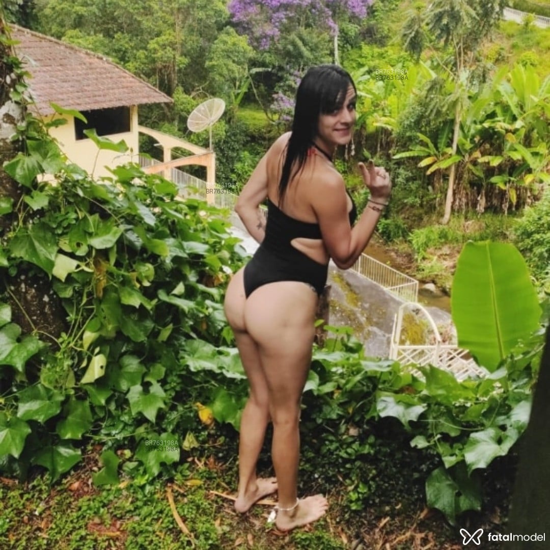 Acompanhante mulher trans morena (o) de olhos pretos em Nova Friburgo Acompanhante mulher trans morena (o) de olhos pretos em Nova Friburgo - Nicoly
