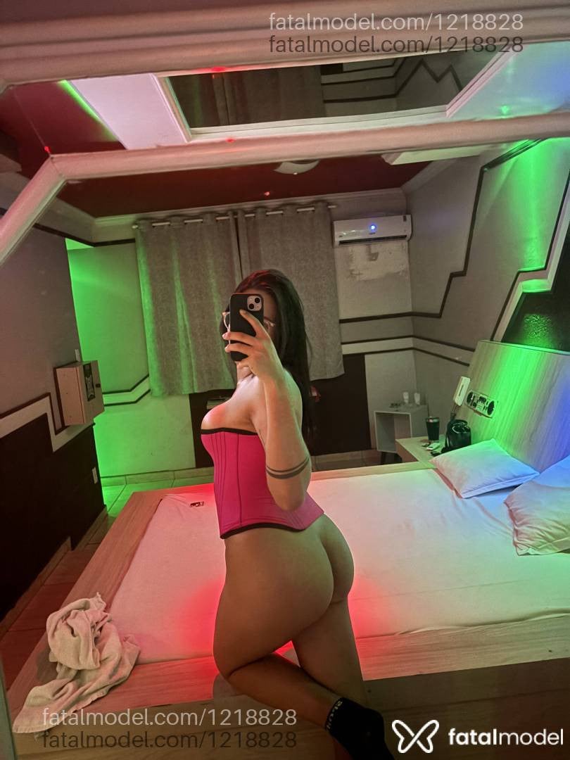 Acompanhante mulher trans morena (o) de olhos castanhos em Belém Acompanhante mulher trans morena (o) de olhos castanhos em Belém - Luana Sanches
