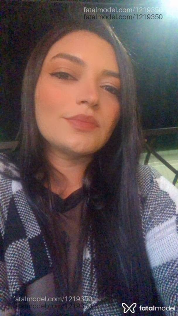 Acompanhante mulher morena (o) de olhos castanhos - Sofia