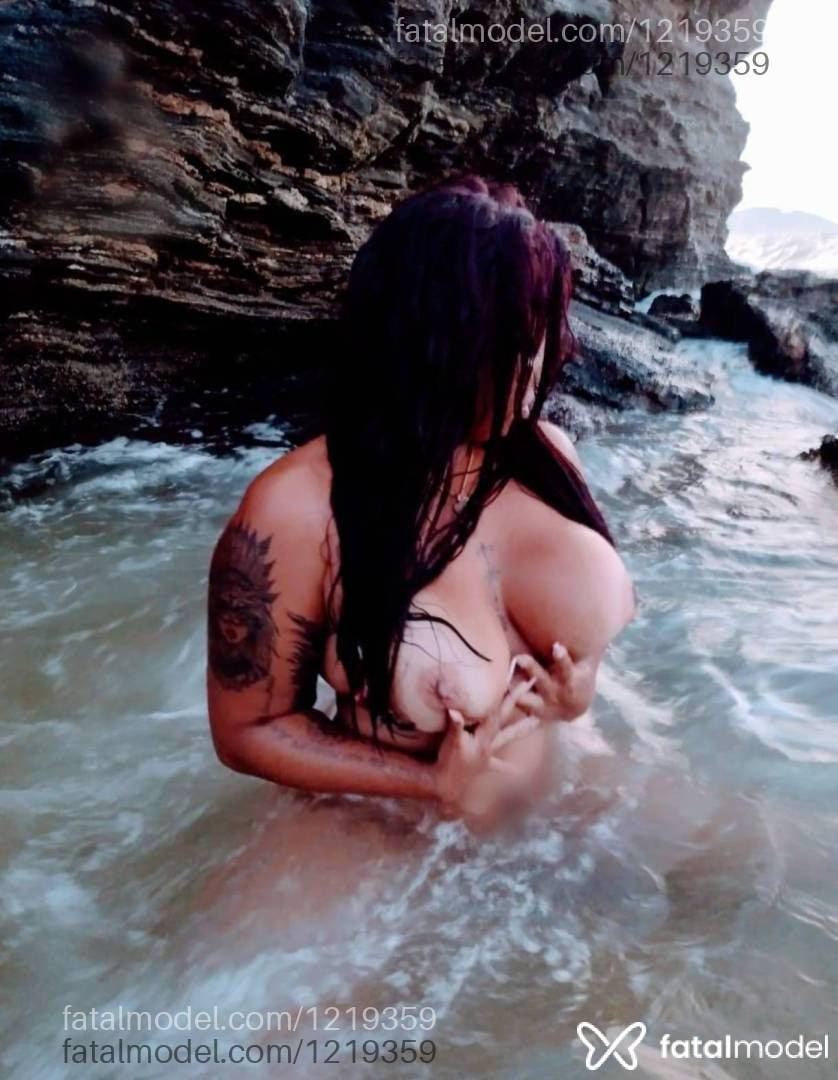 Acompanhante mulher morena (o) de olhos castanhos - Karol Morangoo