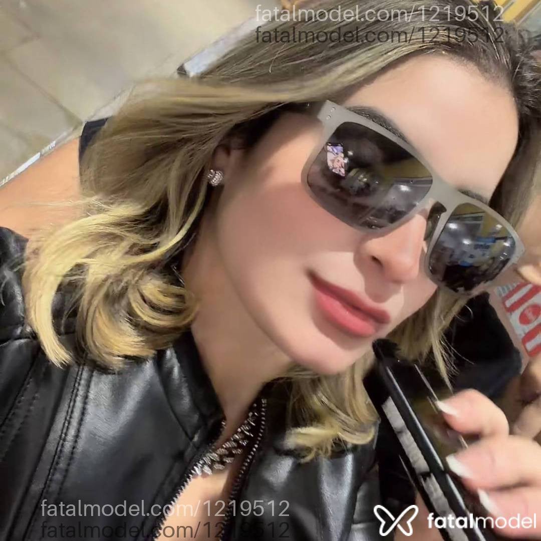 Acompanhante mulher loira (o) de olhos castanhos em Bom Jesus da Lapa Acompanhante mulher loira (o) de olhos castanhos em Bom Jesus da Lapa - Gabriela Leblanc