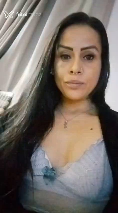 Acompanhante mulher morena (o) de olhos mel - Morena Rios Acompanhante mulher morena (o) de olhos mel - Morena Rios