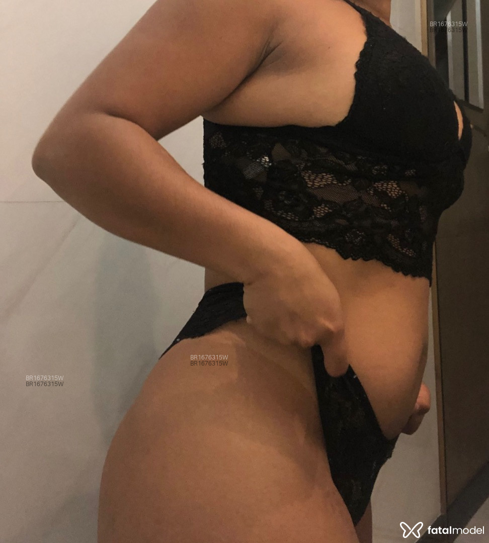 Acompanhante mulher morena (o) de olhos castanhos em Divinópolis - Malu Oliveira