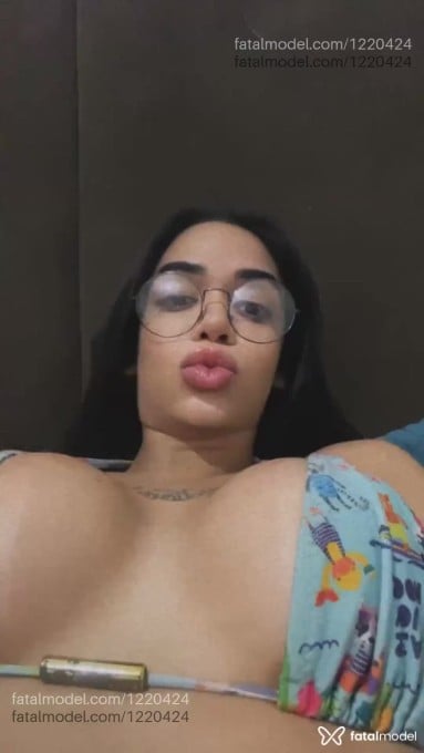 Acompanhante mulher trans morena (o) de olhos castanhos em Uberlândia - Agnes Silva