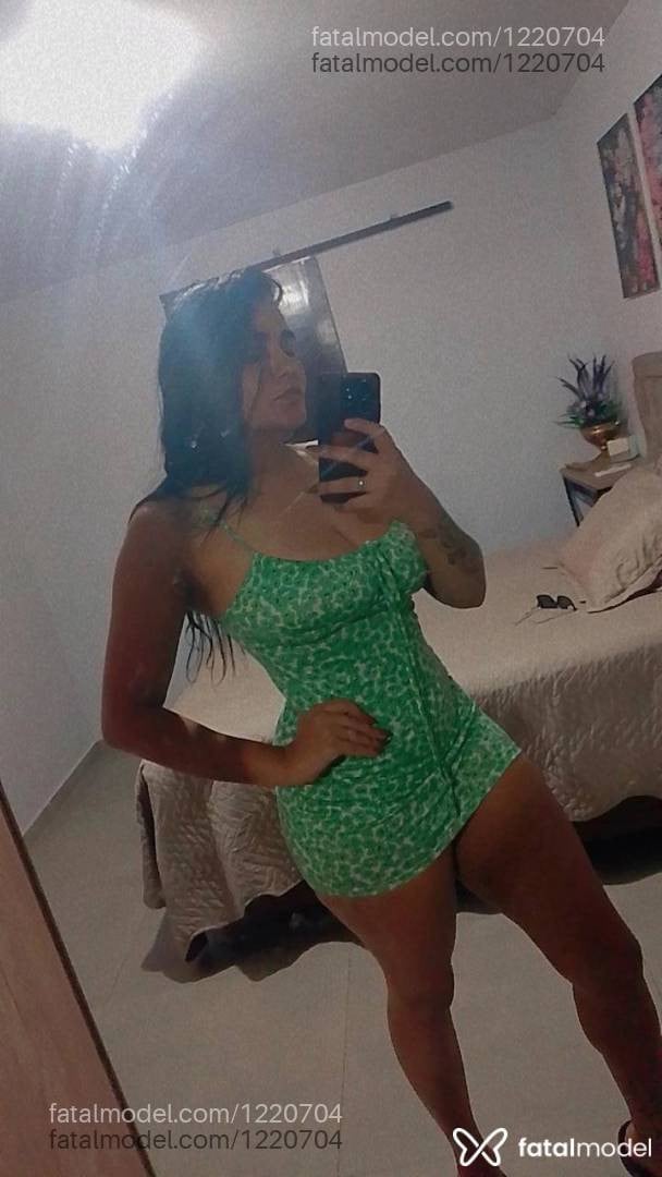 Acompanhante mulher morena (o) de olhos pretos - Artemís Gontijo