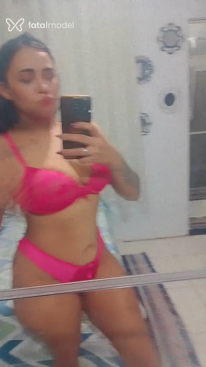 Acompanhante mulher morena (o) de olhos pretos - Artemís Gontijo