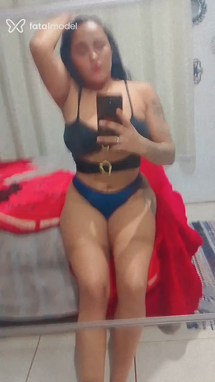 Acompanhante mulher morena (o) de olhos pretos - Artemís Gontijo