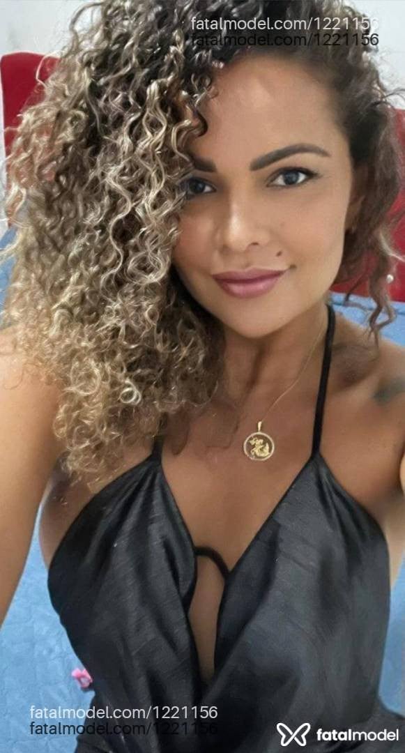 Acompanhante mulher com cabelo castanho de olhos pretos em Dionísio Cerqueira Acompanhante mulher com cabelo castanho de olhos pretos em Dionísio Cerqueira - Vanessa