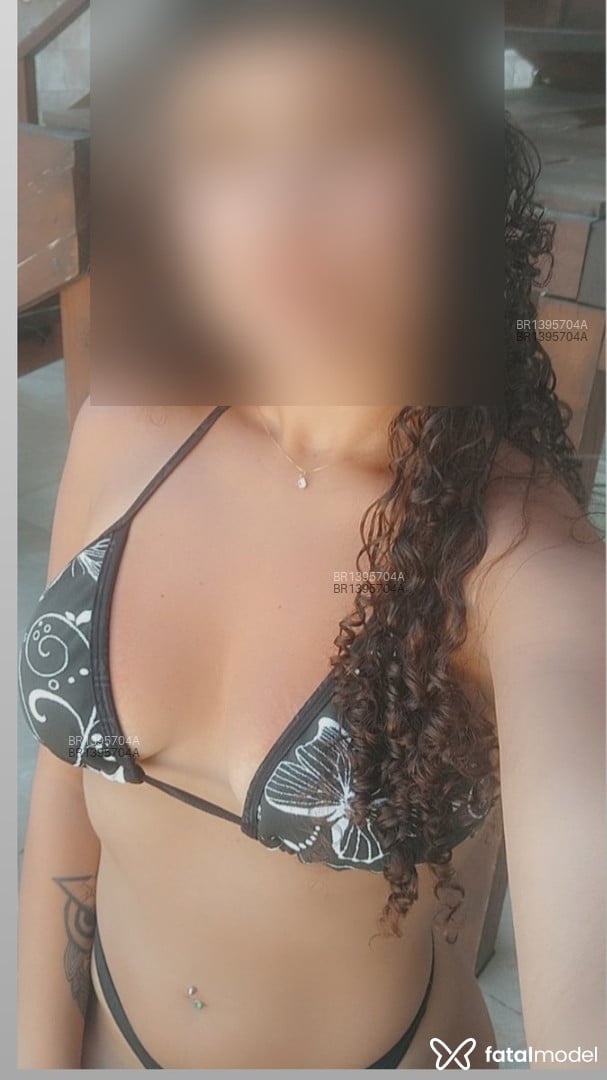 Acompanhante mulher com cabelo castanho de olhos castanhos em Blumenau - Vanessa