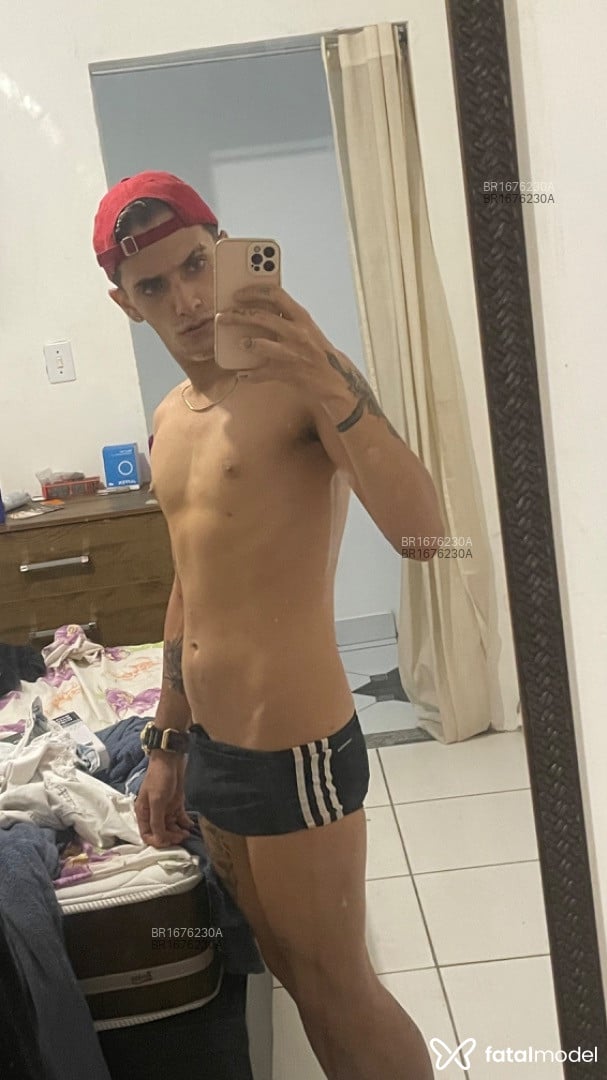 Acompanhante homem morena (o) de olhos castanhos em Nova Iguaçu - Marcos vstl