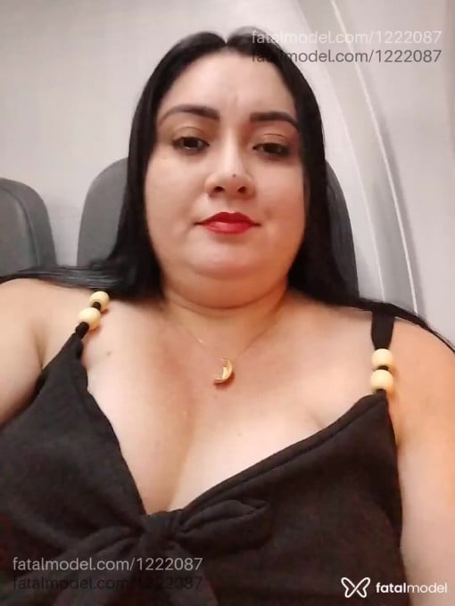 Acompanhante mulher morena (o) de olhos castanhos - VITÓRIA SILVA Acompanhante mulher morena (o) de olhos castanhos - VITÓRIA SILVA