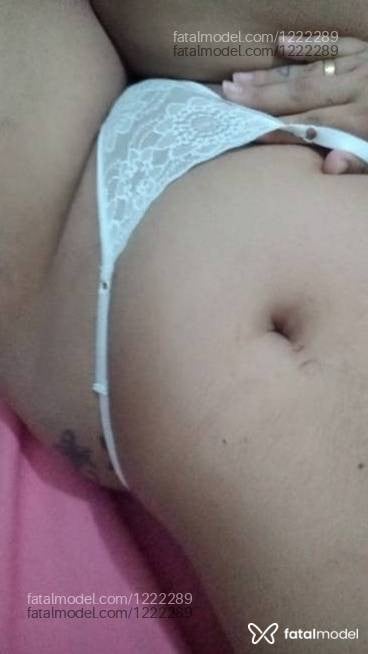 Acompanhante mulher morena (o) de olhos mel - Julia
