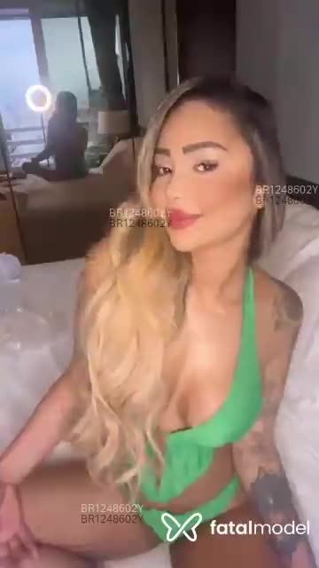 Acompanhante mulher loira (o) de olhos castanhos em São José dos Campos - Manu Prado