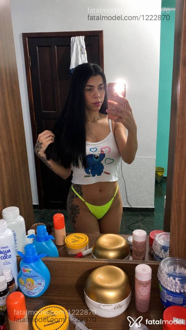 Acompanhante mulher morena (o) de olhos pretos em Ariquemes - Natalia
