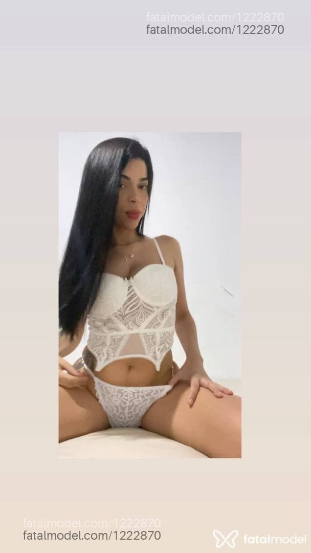 Acompanhante mulher morena (o) de olhos pretos - Natalia