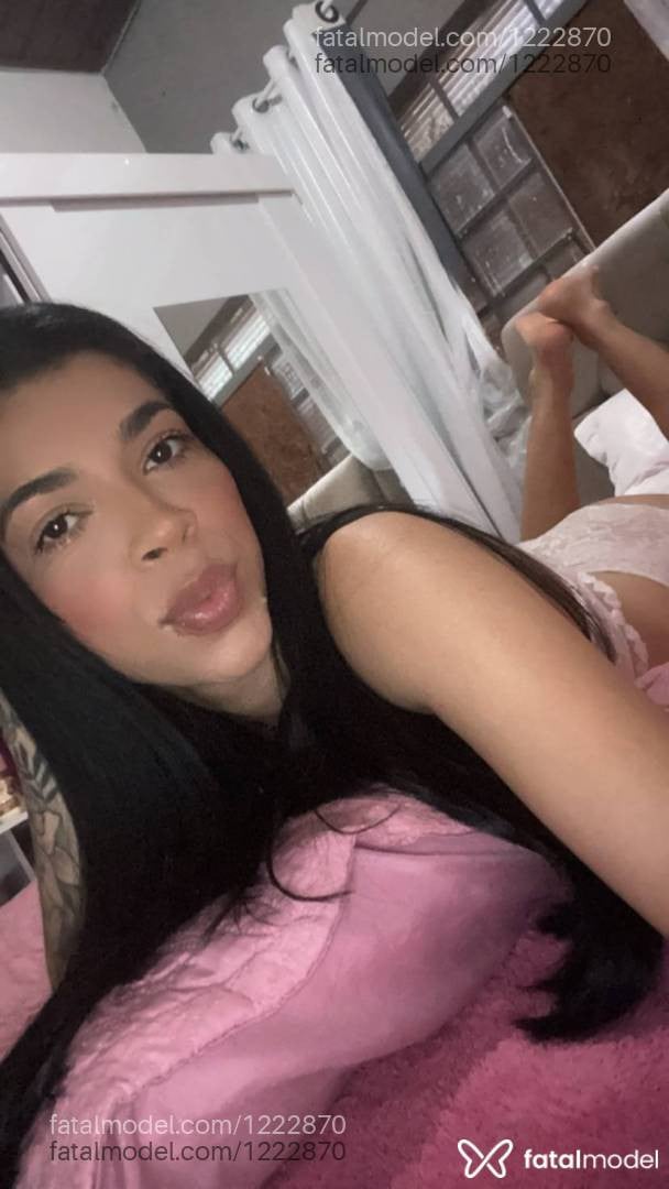 Acompanhante mulher morena (o) de olhos pretos - Natalia