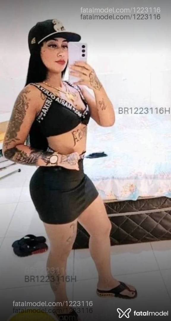 Acompanhante mulher morena (o) de olhos pretos - Lilithy