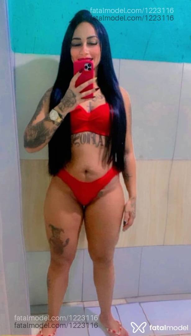 Acompanhante mulher morena (o) de olhos pretos - Lilithy