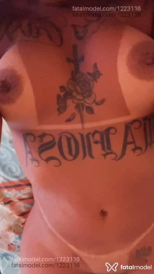 Acompanhante mulher morena (o) de olhos pretos - Lilithy