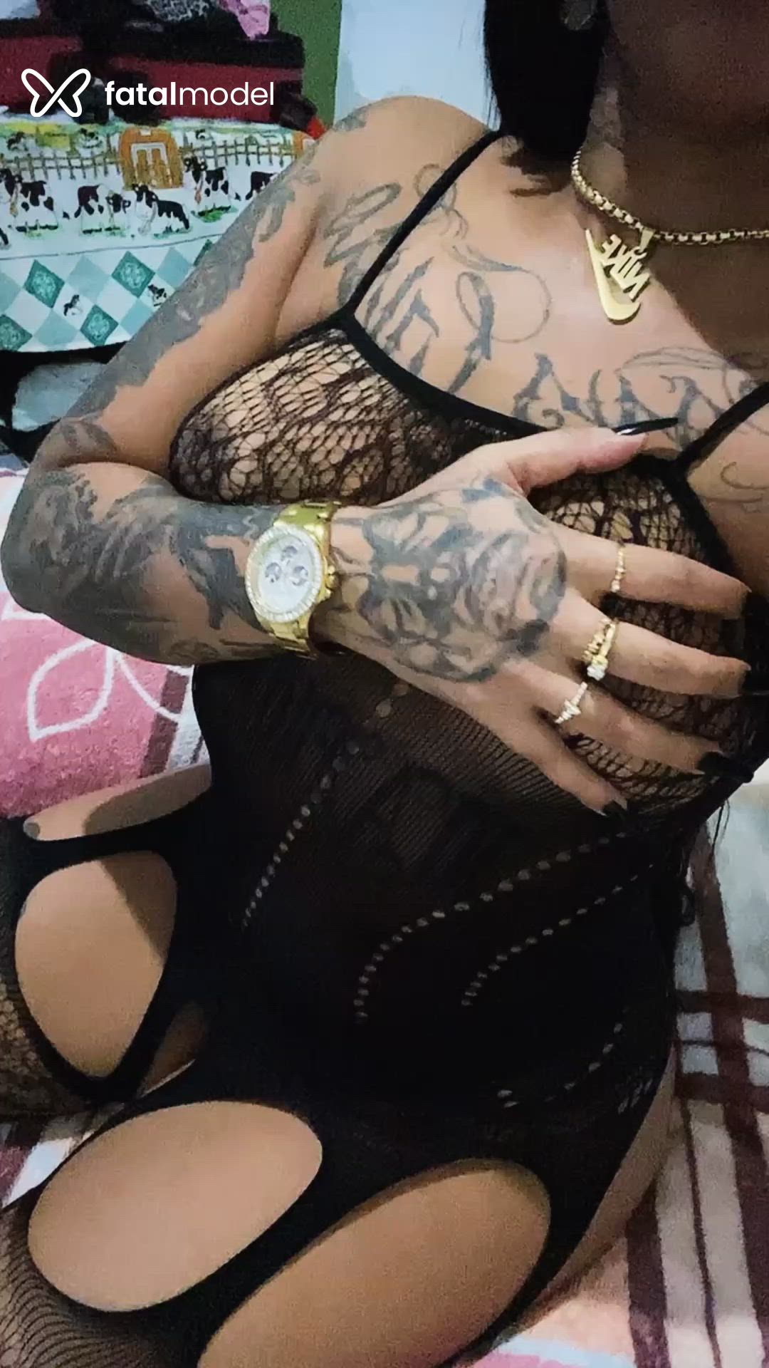 Acompanhante mulher morena (o) de olhos pretos em Guaraí Acompanhante mulher morena (o) de olhos pretos em Guaraí - Lilithy