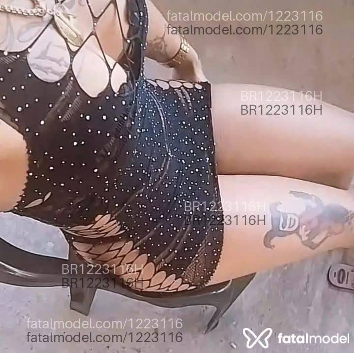 Acompanhante mulher morena (o) de olhos pretos - Lilithy