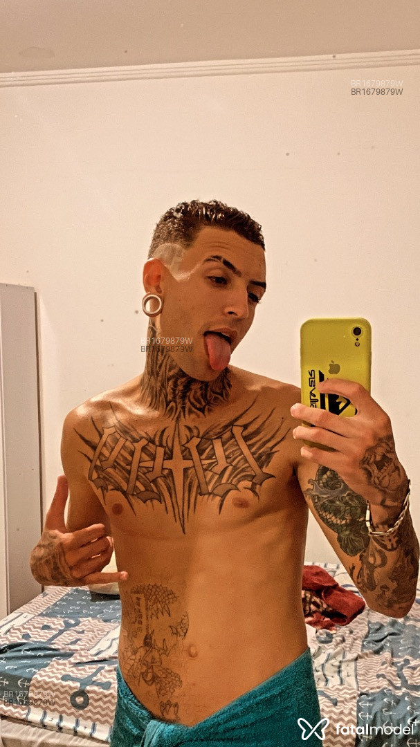 Acompanhante homem morena (o) de olhos castanhos em Virtual - Thomaz