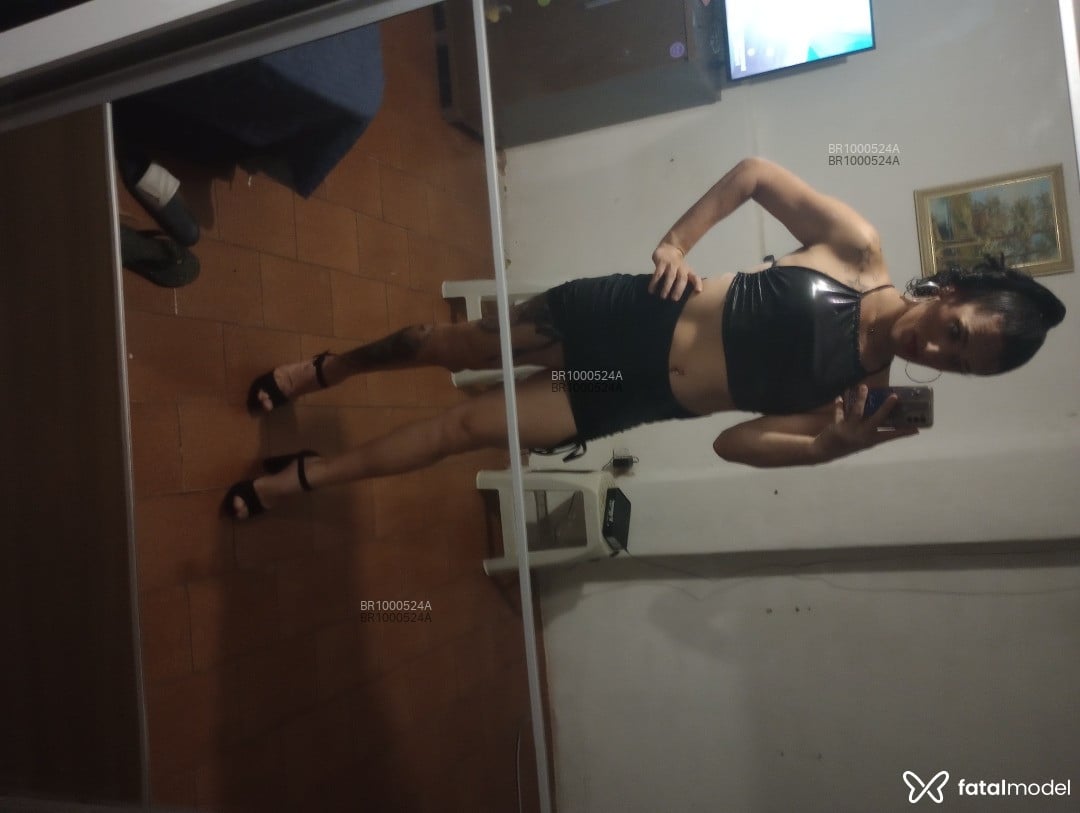 Acompanhante trans morena (o) de olhos castanhos - Manuelly
