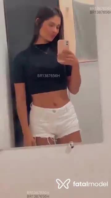 Acompanhante mulher com cabelo castanho de olhos castanhos - Vitória Acompanhante mulher com cabelo castanho de olhos castanhos - Vitória