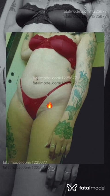 Acompanhante mulher morena (o) de olhos castanhos em Macaé - Thauany
