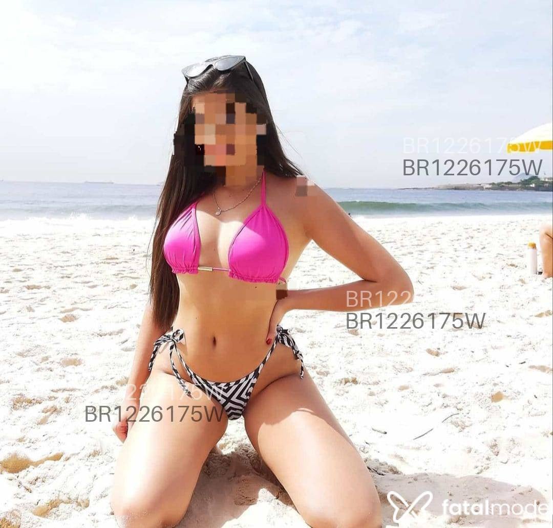 Acompanhante mulher com cabelo castanho de olhos castanhos em Colatina Acompanhante mulher com cabelo castanho de olhos castanhos em Colatina - Eliza Campos