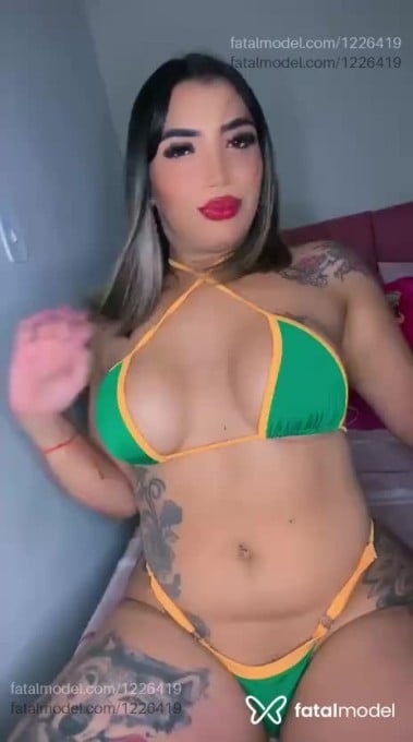Acompanhante travesti loira (o) de olhos castanhos em Franca - Ana bela