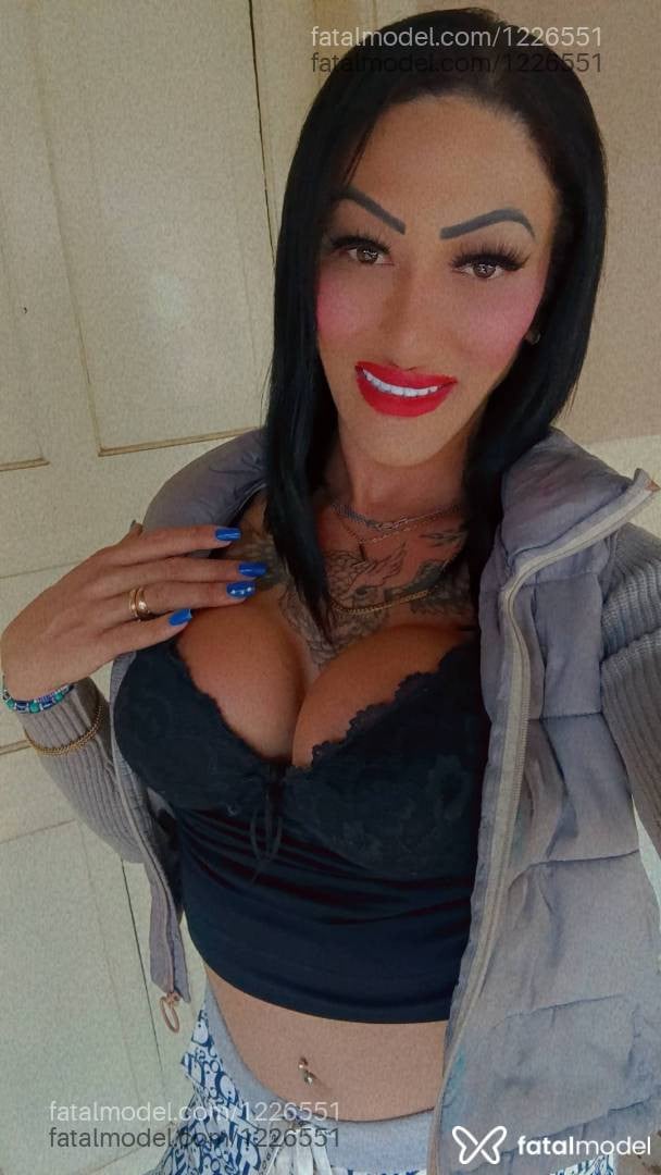 Acompanhante travesti morena (o) de olhos castanhos em Uberaba - Bonecaversatiltop