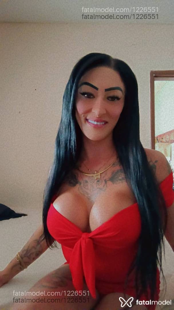 Acompanhante travesti morena (o) de olhos castanhos - Bonecaversatiltop