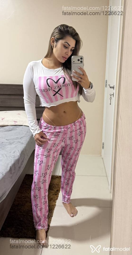 Acompanhante mulher morena (o) de olhos mel - LAURA Lima