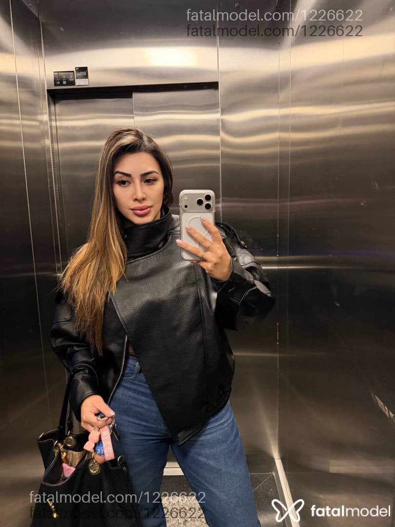 Acompanhante mulher morena (o) de olhos mel em Caxias do Sul - LAURA Lima