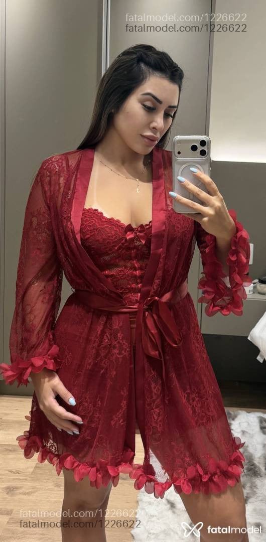 Acompanhante mulher morena (o) de olhos mel - LAURA Lima