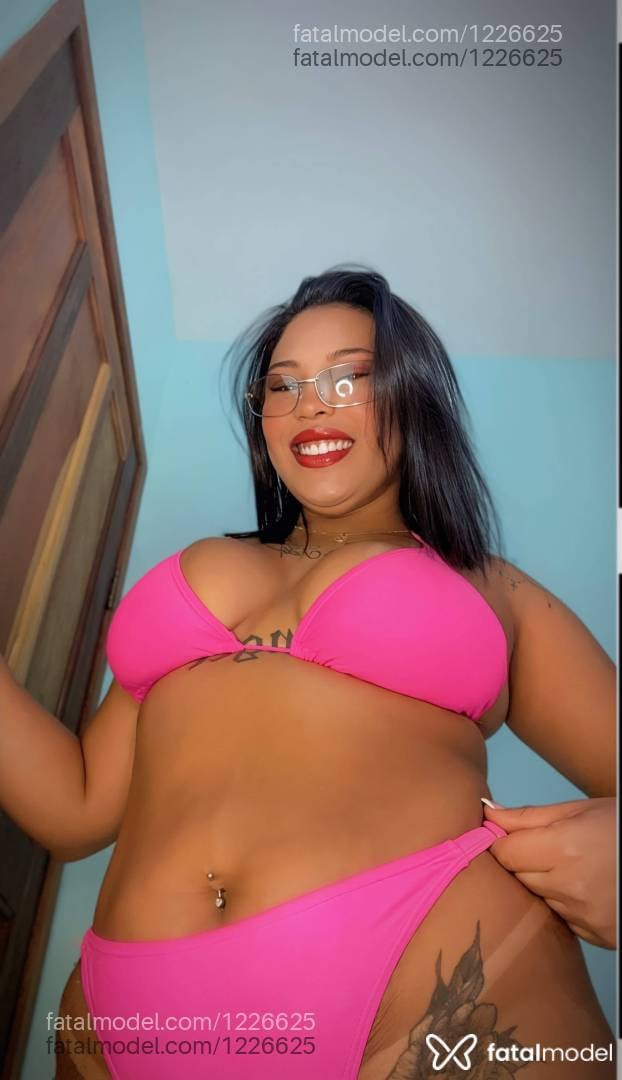 Acompanhante mulher morena (o) de olhos castanhos em Capelinha - Barbara