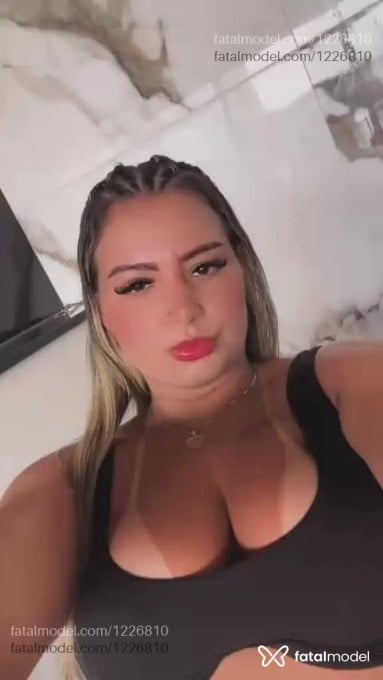 Acompanhante mulher loira (o) de olhos castanhos em Campos dos Goytacazes - Hanna Torres