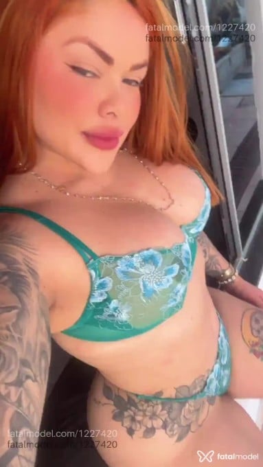 Acompanhante mulher ruiva (o) de olhos verdes em Mineiros - Chloé